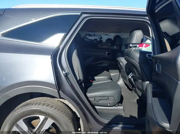 KNDRHDLGXP5180410 2023 KIA SORENTO - Image 8