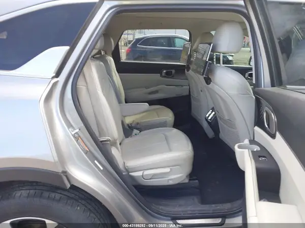 KNDRHDLGXP5185820 2023 KIA SORENTO - Image 8