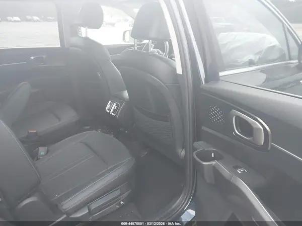 KNDRHDLGXP5223949 2023 KIA SORENTO - Image 8