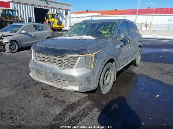 KNDRJDJH2S5360537 2025 KIA SORENTO - Image 2