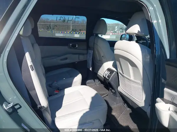 KNDRKDJG3S5293662 2025 KIA SORENTO - Image 8