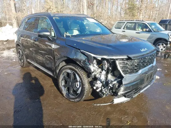 KNDRKDJG3S5303462 2025 KIA SORENTO - Image 1
