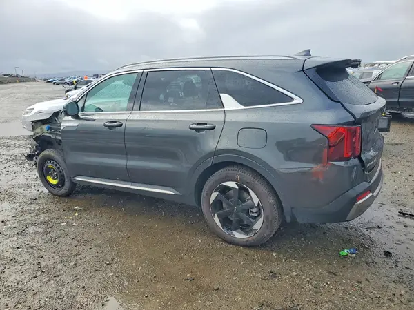 KNDRKDJG6S5338576 2025 KIA SORENTO - Image 2