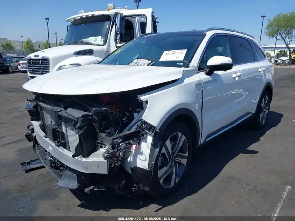 KNDRKDLG0P5208250 2023 KIA SORENTO - Image 2