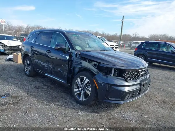 KNDRKDLG1P5220195 2023 KIA SORENTO - Image 1