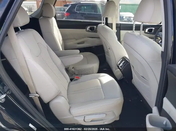 KNDRKDLG1P5220195 2023 KIA SORENTO - Image 8
