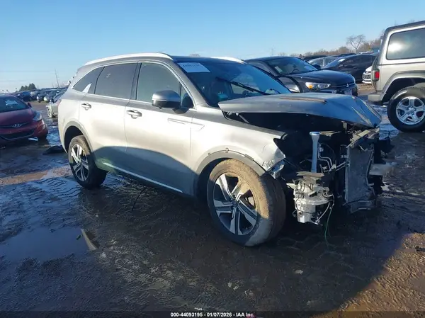 KNDRKDLG2P5208993 2023 KIA SORENTO - Image 1