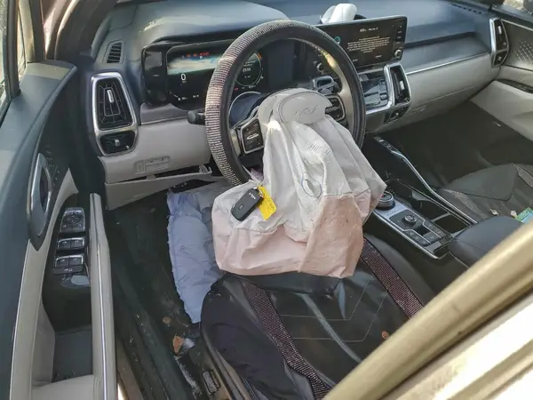 KNDRKDLG7P5220167 2023 KIA SORENTO - Image 8