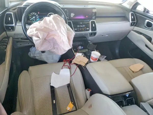 KNDRKDLG8P5145253 2023 KIA SORENTO - Image 8