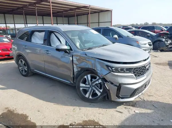 KNDRKDLG8P5171531 2023 KIA SORENTO - Image 1