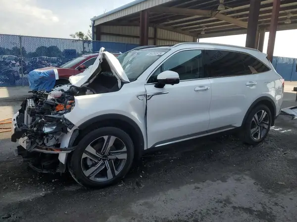 KNDRKDLG8P5177281 2023 KIA SORENTO - Image 1