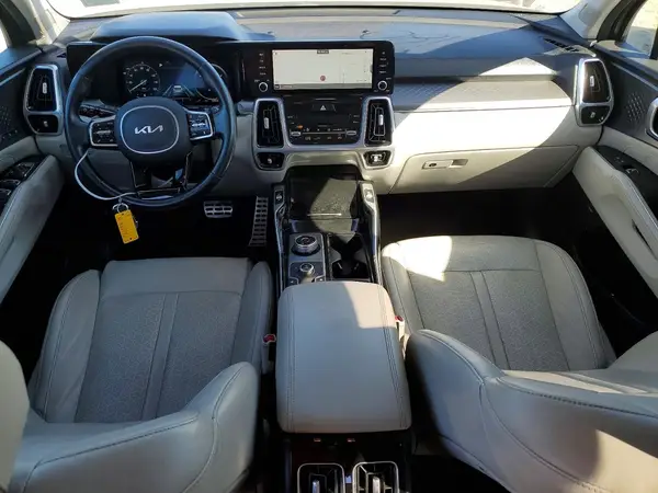2022 KIA SORENTO auction photo 8