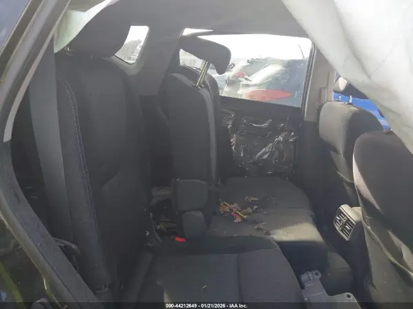 KNMA72MT3JP585693 2018 NISSAN ROGUE - Image 8