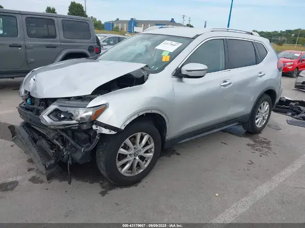 KNMAP2MP3JP524232 2018 NISSAN ROGUE - Image 2