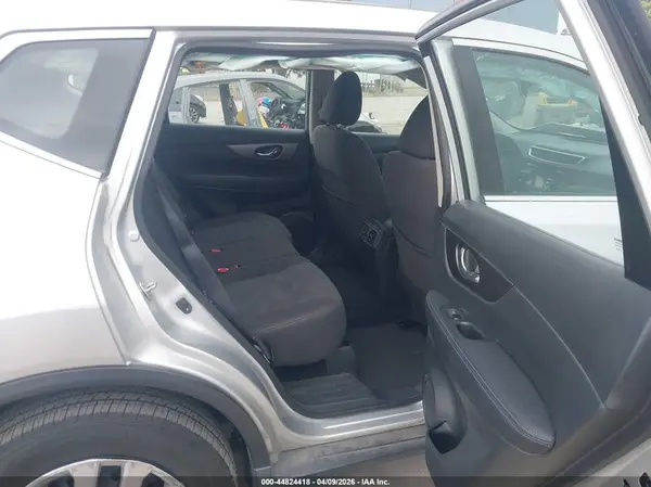 KNMAT2MT0GP674887 2016 NISSAN ROGUE - Image 8