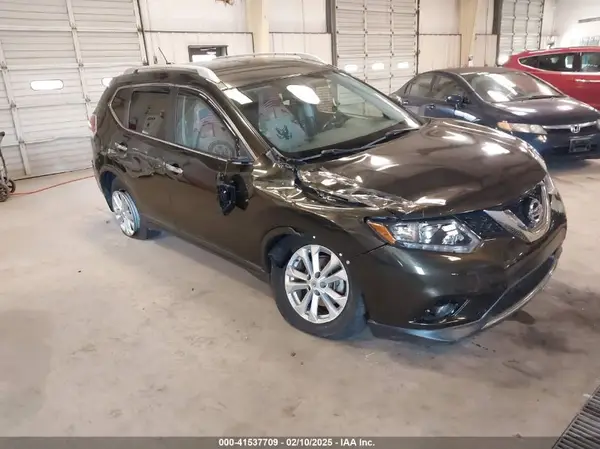 KNMAT2MT0GP733789 2016 NISSAN ROGUE - Image 1