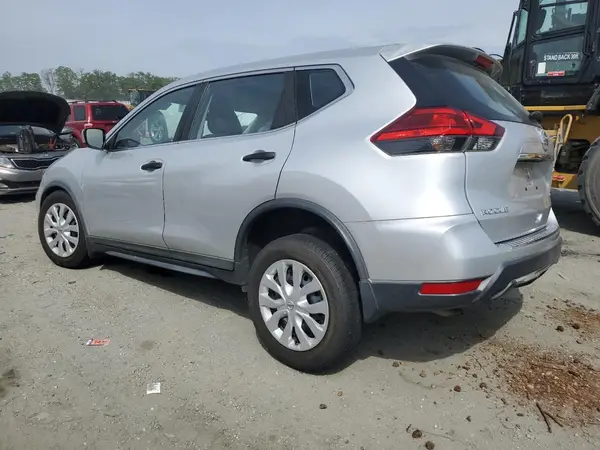 KNMAT2MT0HP500075 2017 NISSAN ROGUE - Image 2