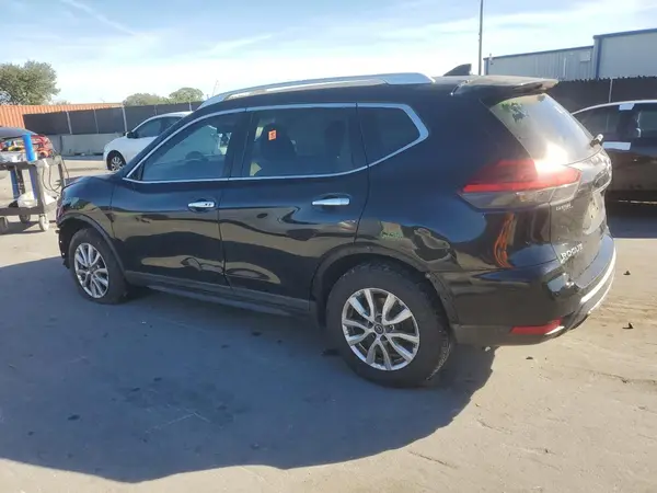 KNMAT2MT0HP507527 2017 NISSAN ROGUE - Image 2