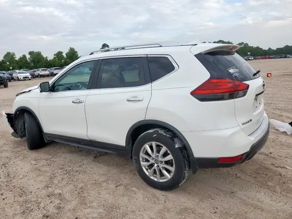 KNMAT2MT0HP508970 2017 NISSAN ROGUE - Image 2