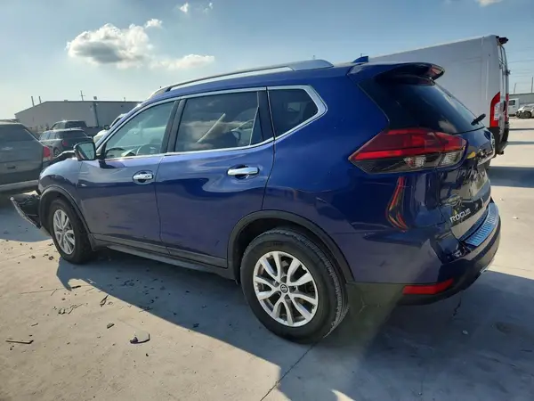KNMAT2MT0HP509066 2017 NISSAN ROGUE - Image 2