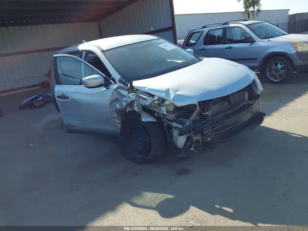 KNMAT2MT0HP509424 2017 NISSAN ROGUE - Image 1