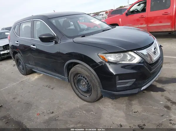 KNMAT2MT0HP520942 2017 NISSAN ROGUE - Image 1