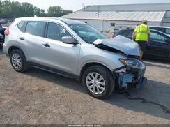 KNMAT2MT0HP529835 2017 NISSAN ROGUE
