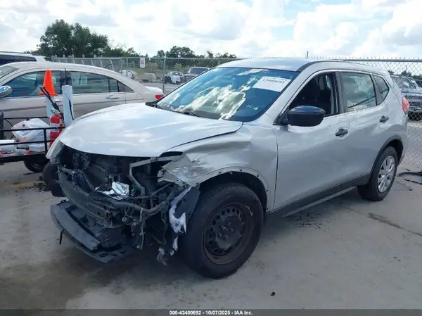 KNMAT2MT0HP532797 2017 NISSAN ROGUE - Image 2