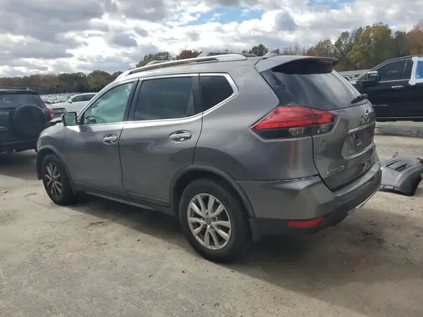 KNMAT2MT0HP535859 2017 NISSAN ROGUE - Image 2
