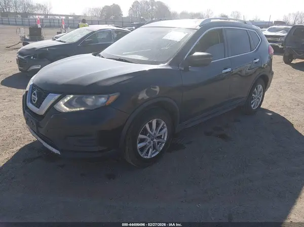 KNMAT2MT0HP537949 2017 NISSAN ROGUE - Image 2