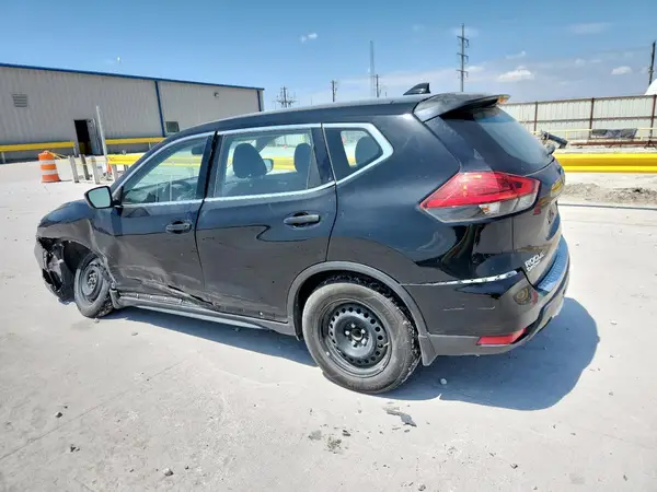KNMAT2MT0HP538955 2017 NISSAN ROGUE - Image 2