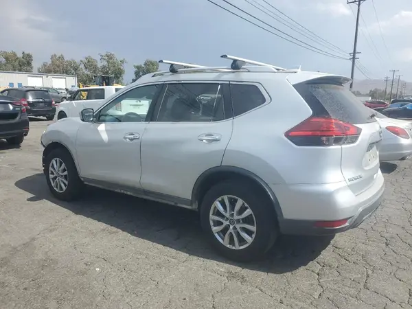 KNMAT2MT0HP542889 2017 NISSAN ROGUE - Image 2