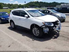 KNMAT2MT0HP560423 2017 NISSAN ROGUE