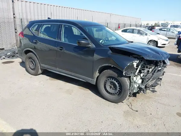 KNMAT2MT0HP581076 2017 NISSAN ROGUE - Image 1