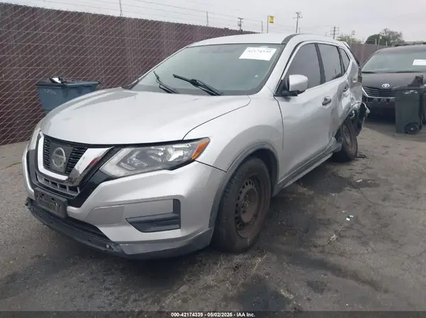 KNMAT2MT0HP581336 2017 NISSAN ROGUE - Image 2