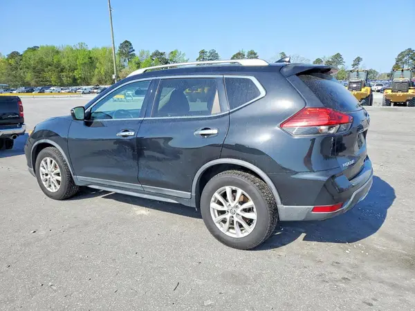 KNMAT2MT0HP588397 2017 NISSAN ROGUE - Image 2