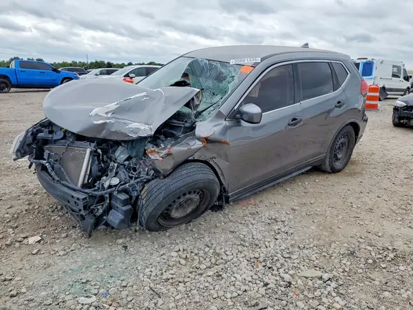 KNMAT2MT0HP588738 2017 NISSAN ROGUE - Image 1