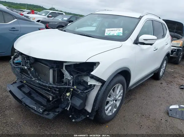 KNMAT2MT0HP592482 2017 NISSAN ROGUE - Image 2