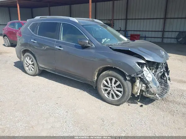 KNMAT2MT0HP596404 2017 NISSAN ROGUE - Image 1