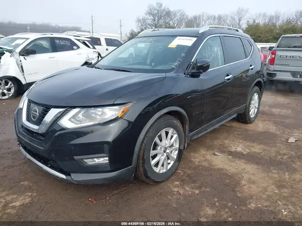 KNMAT2MT0HP606638 2017 NISSAN ROGUE - Image 2
