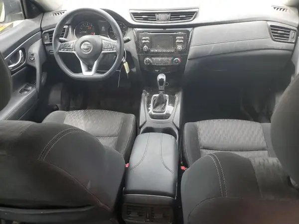 KNMAT2MT0HP607658 2017 NISSAN ROGUE - Image 8