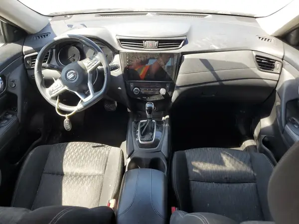 KNMAT2MT0HP611497 2017 NISSAN ROGUE - Image 8