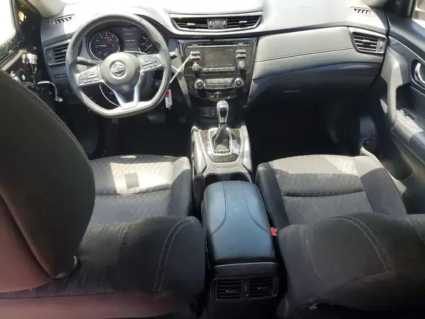 KNMAT2MT0HP611628 2017 NISSAN ROGUE - Image 8