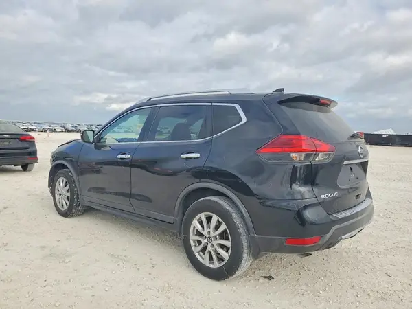 KNMAT2MT0HP613136 2017 NISSAN ROGUE - Image 2