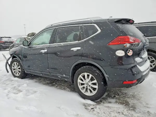 KNMAT2MT0HP613430 2017 NISSAN ROGUE - Image 2