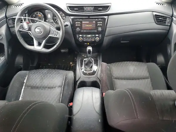 KNMAT2MT0HP613430 2017 NISSAN ROGUE - Image 8