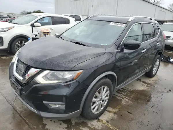 KNMAT2MT0HP614268 2017 NISSAN ROGUE - Image 1