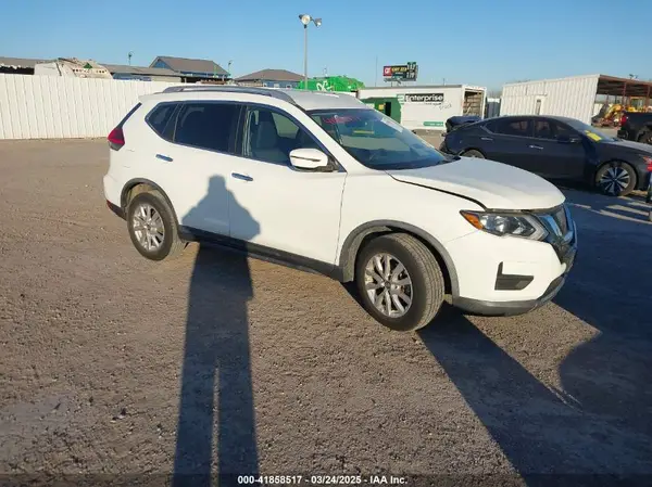 KNMAT2MT0HP616117 2017 NISSAN ROGUE - Image 1