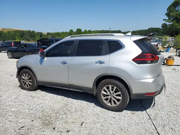 KNMAT2MT0JP505279 2018 NISSAN ROGUE - Image 2