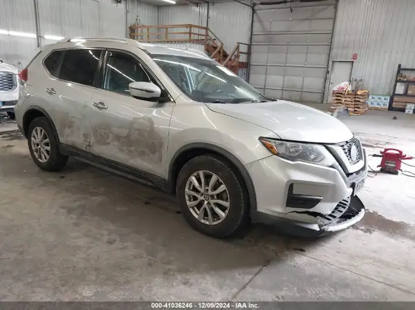 KNMAT2MT0JP509994 2018 NISSAN ROGUE - Image 1